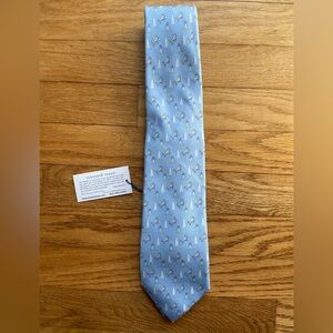 Vineyard Vines Custom Collection Light Blue Novelty Tie Bull
